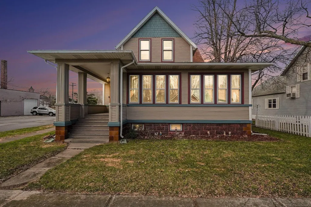 138 E Main Street Sebewaing Village MI 48759