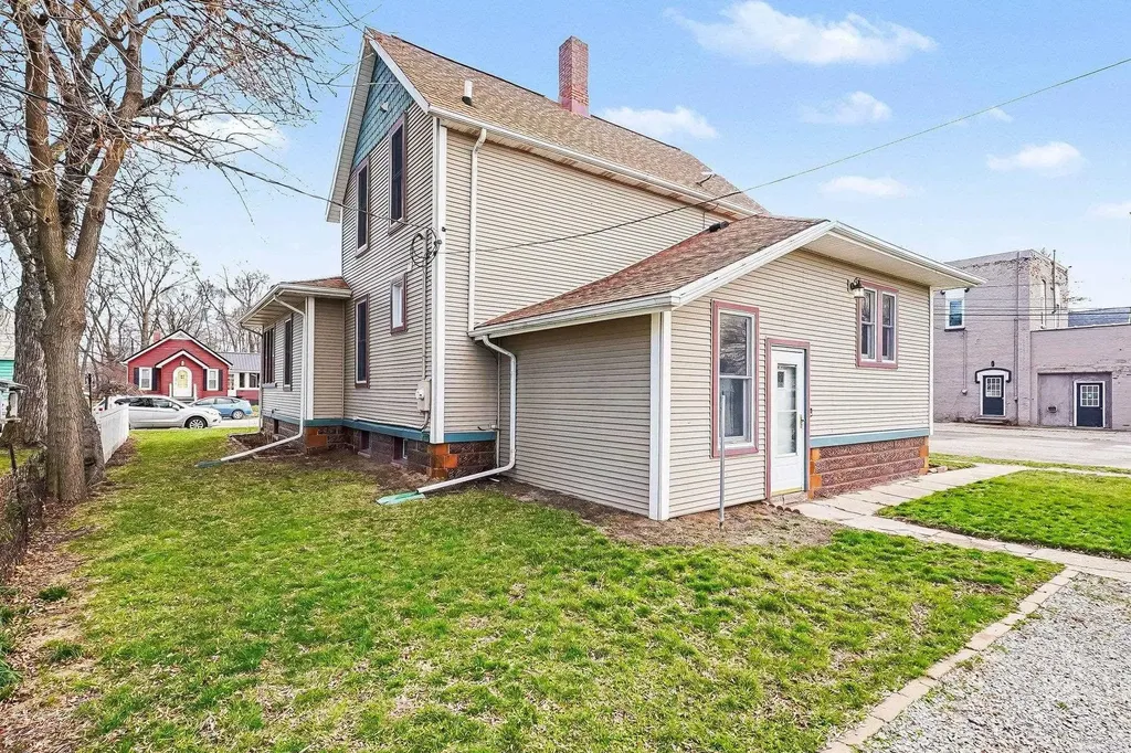 138 E Main Street Sebewaing Village MI 48759