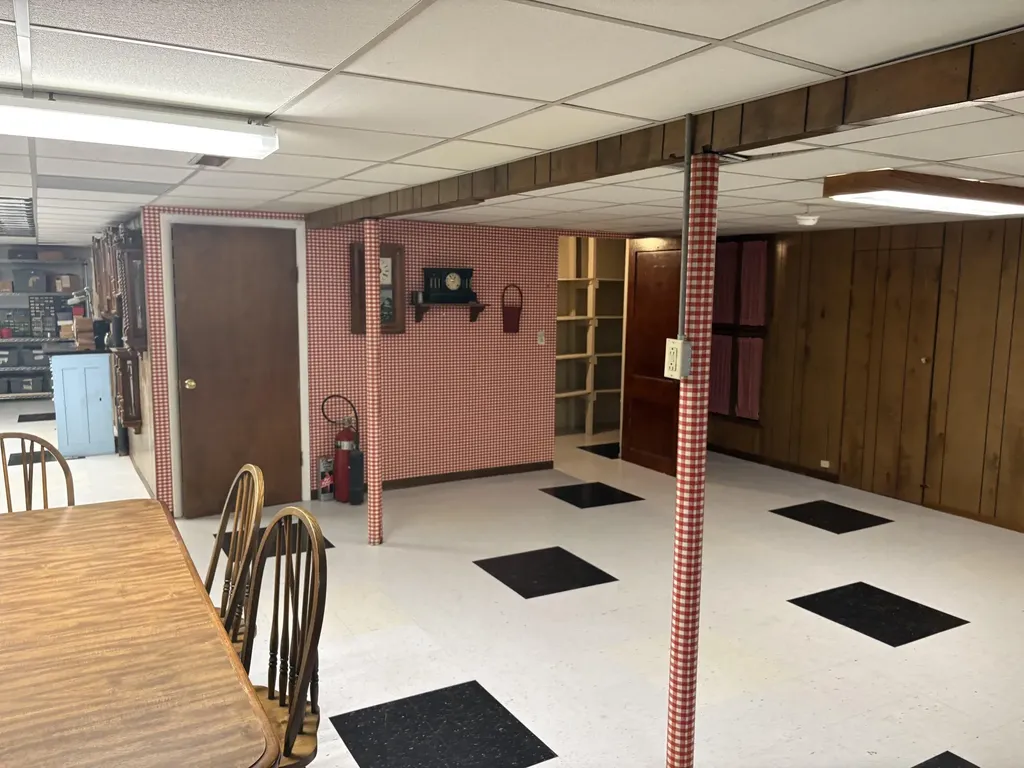 29619 Pinto Drive Warren City MI 48093