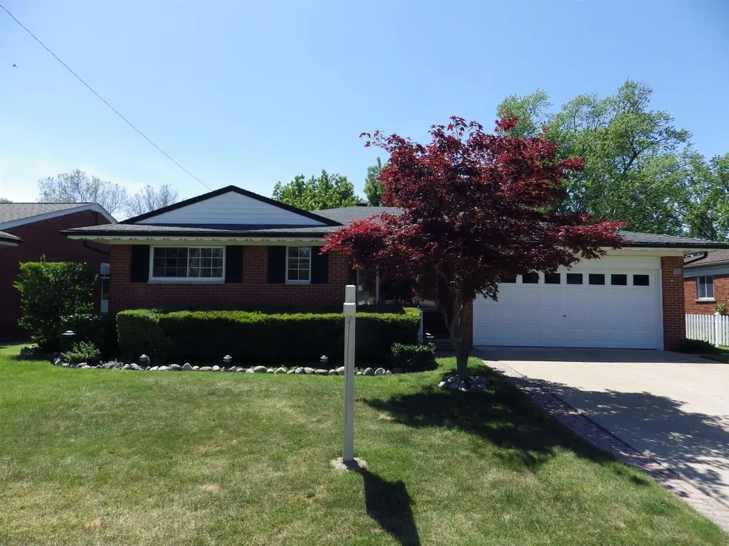 29619 Pinto Drive Warren City MI 48093