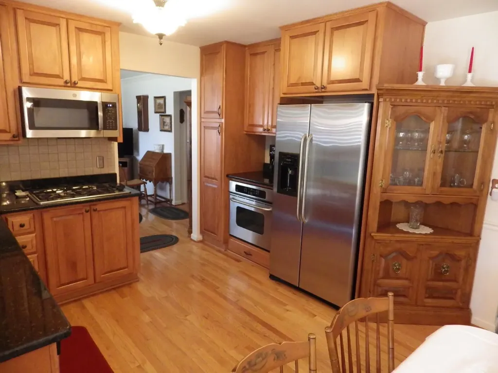 29619 Pinto Drive Warren City MI 48093