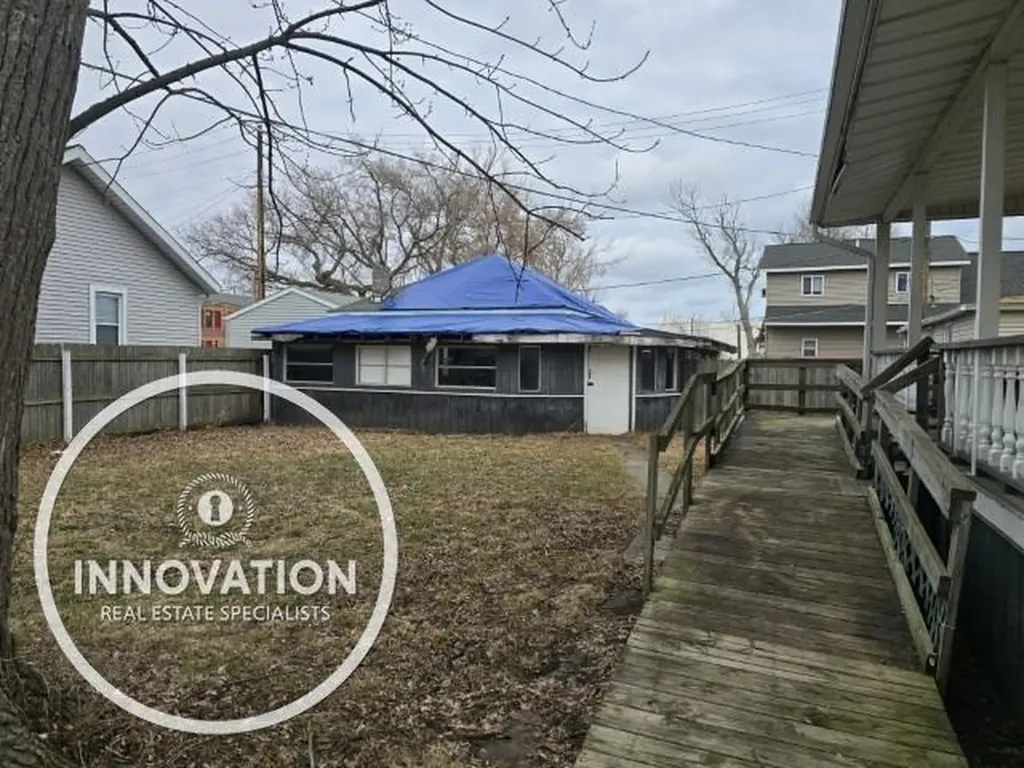 1607 Elk Street Port Huron City MI 48060
