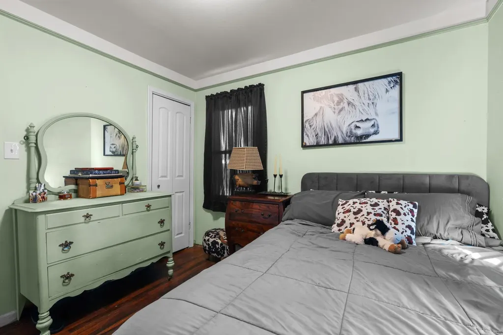 691 E Bennett Avenue Ferndale City MI 48220