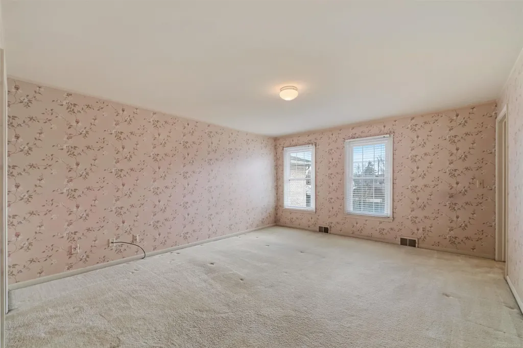 172 Windwood Pointe Avenue St. Clair Shores City MI 48080