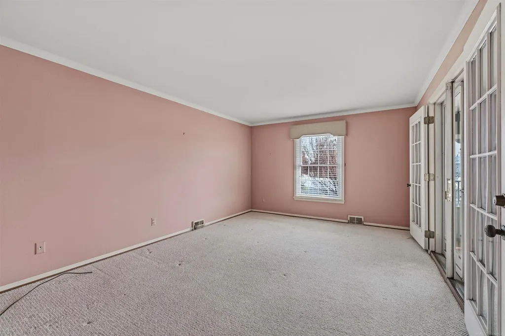 172 Windwood Pointe Avenue St. Clair Shores City MI 48080
