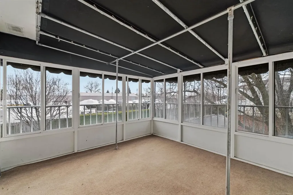 172 Windwood Pointe Avenue St. Clair Shores City MI 48080
