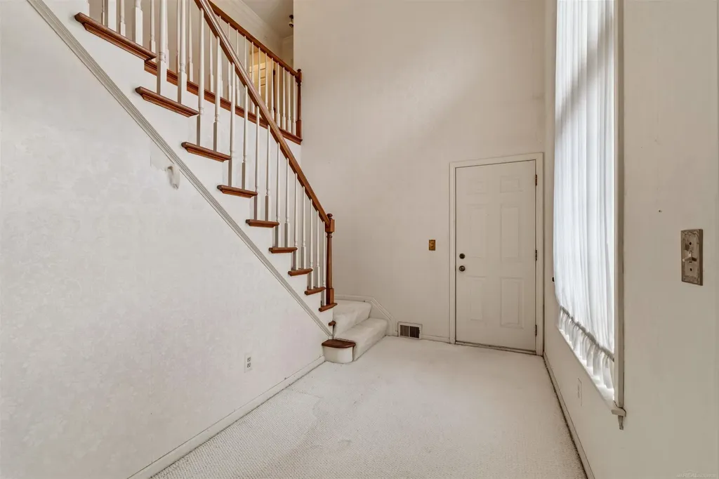 172 Windwood Pointe Avenue St. Clair Shores City MI 48080