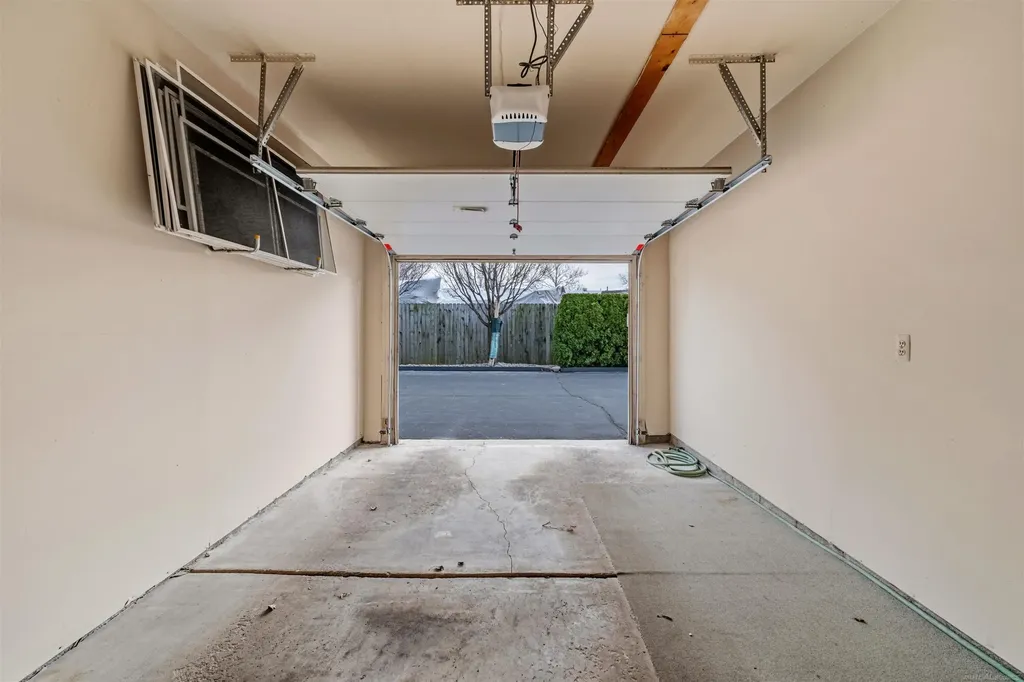 172 Windwood Pointe Avenue St. Clair Shores City MI 48080