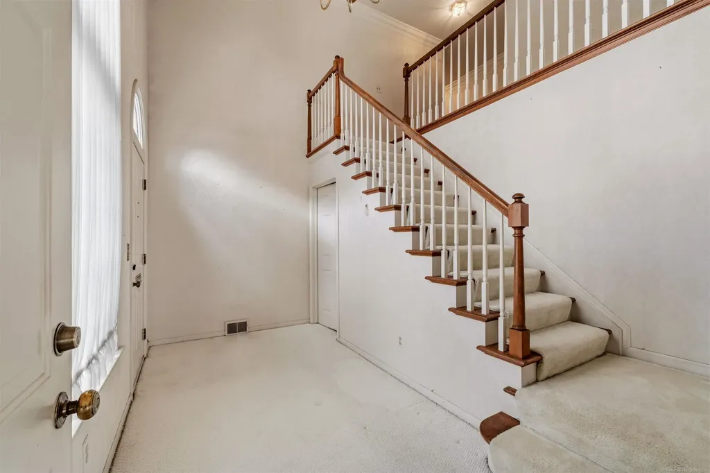 172 Windwood Pointe Avenue St. Clair Shores City MI 48080