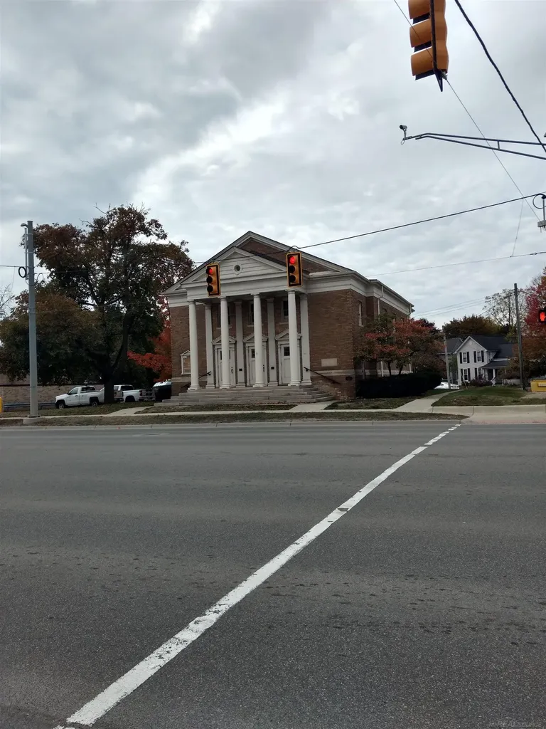 71 S Washington Boulevard Oxford Village MI 48371
