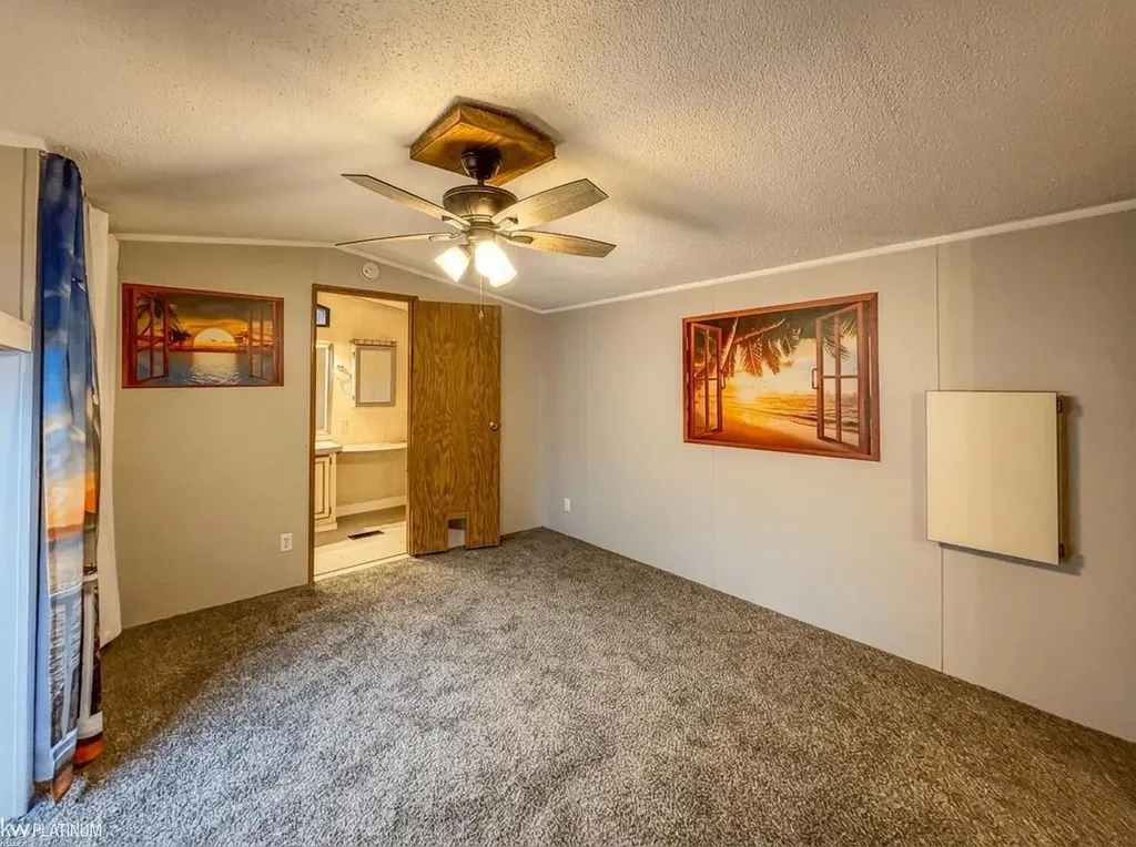 48565 Pineview Drive Shelby Charter Township MI 48317