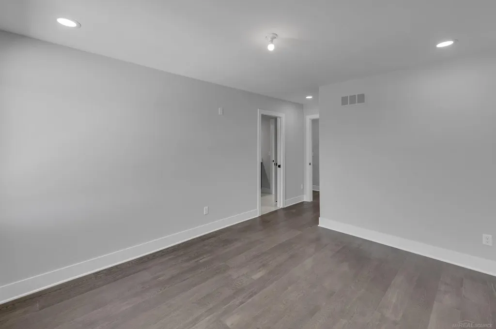 49940 Langford Drive Macomb Township MI 48044