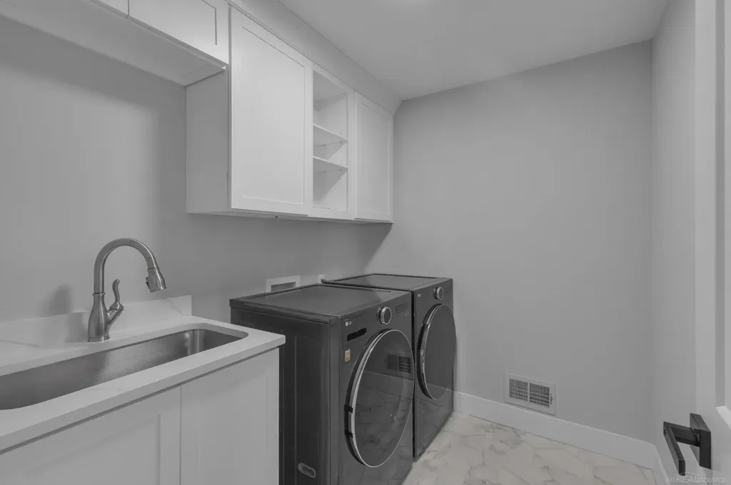 49940 Langford Drive Macomb Township MI 48044