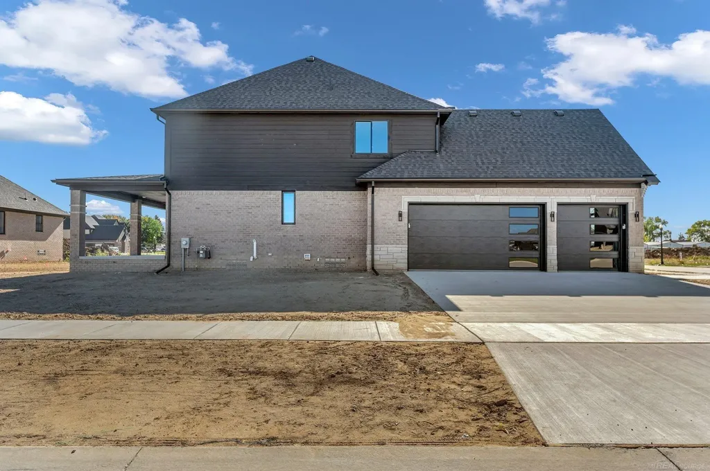 49940 Langford Drive Macomb Township MI 48044