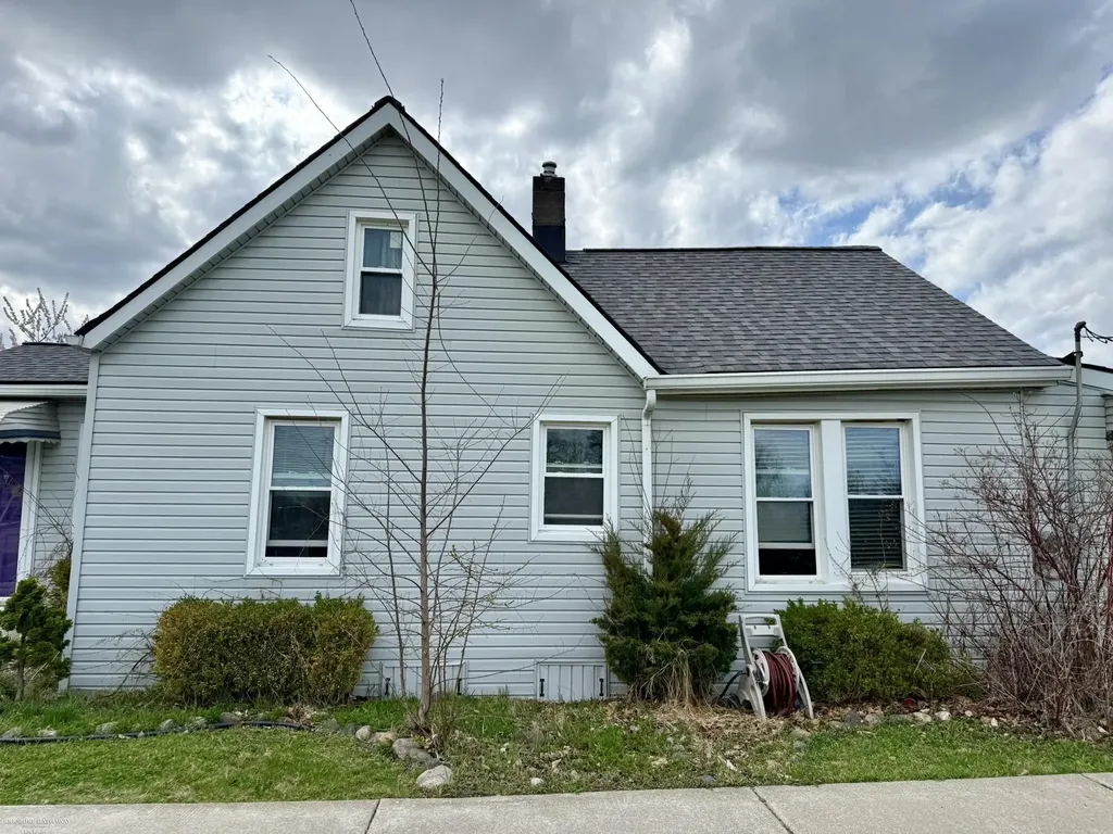 22203 Masonic Boulevard St. Clair Shores City MI 48082
