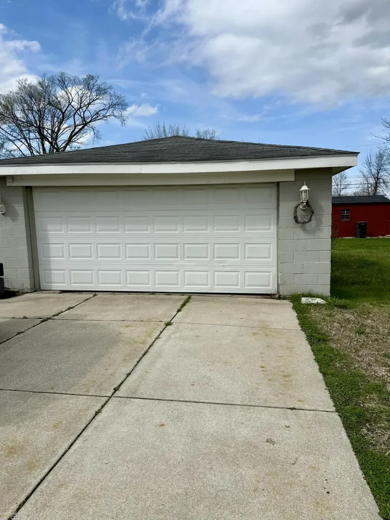 22203 Masonic Boulevard St. Clair Shores City MI 48082