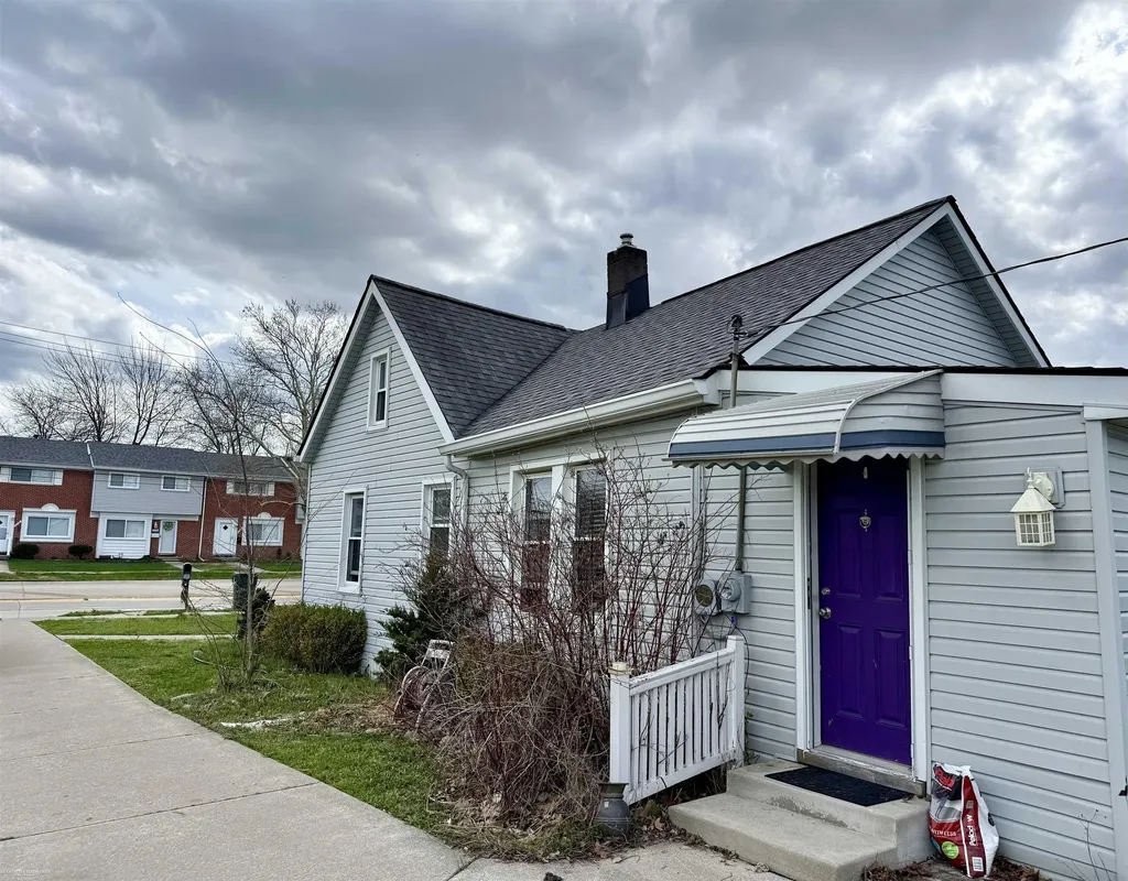22203 Masonic Boulevard St. Clair Shores City MI 48082