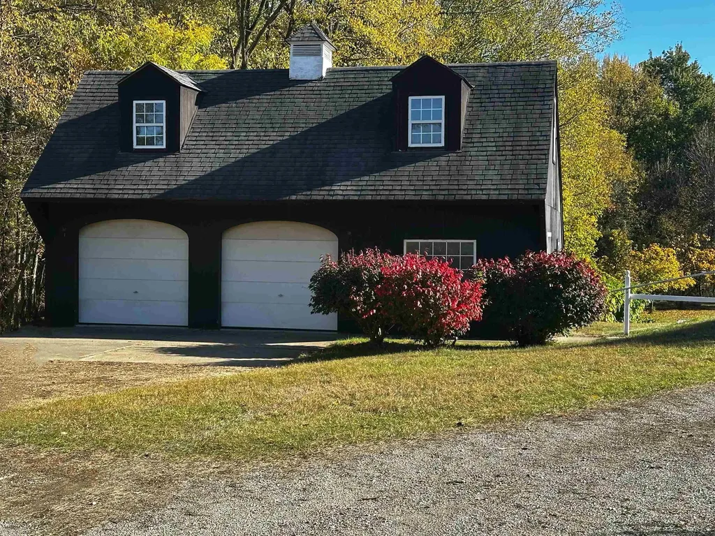 6760 Hunters Creek Road Imlay City City MI 48444