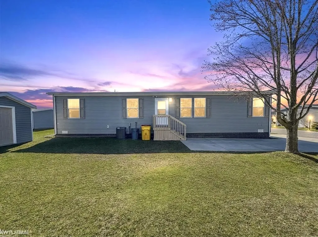 33200 Sumac Court Lenox Township MI 48048