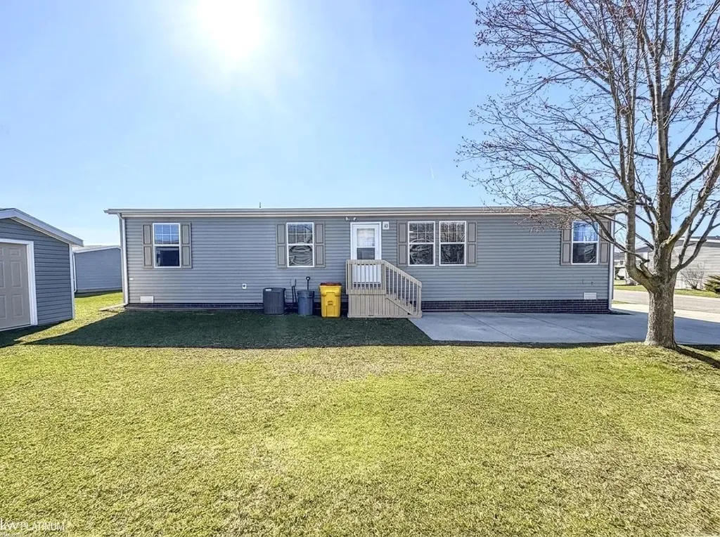 33200 Sumac Court Lenox Township MI 48048
