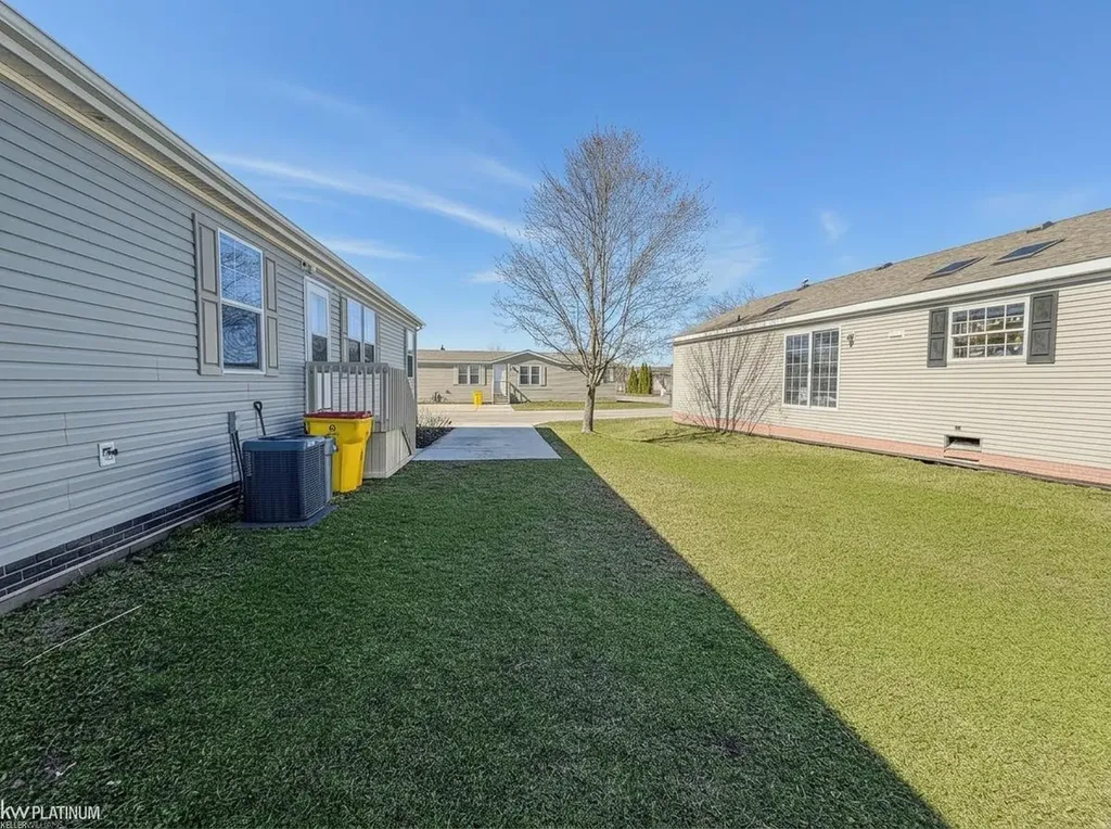33200 Sumac Court Lenox Township MI 48048
