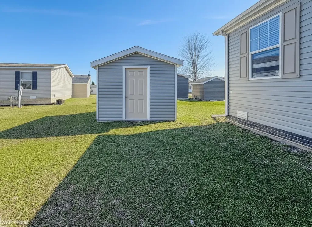 33200 Sumac Court Lenox Township MI 48048