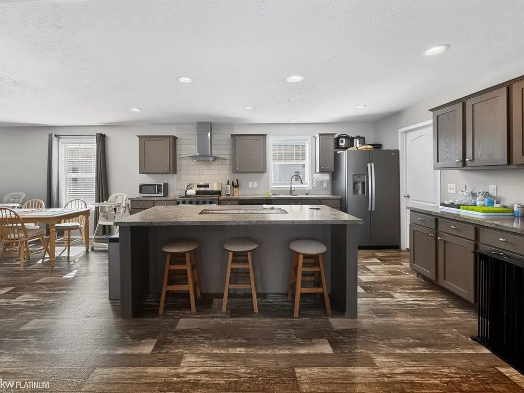 33200 Sumac Court Lenox Township MI 48048