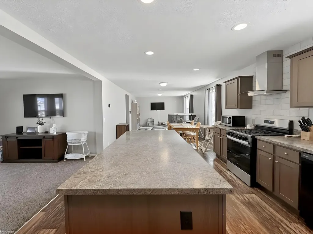 33200 Sumac Court Lenox Township MI 48048