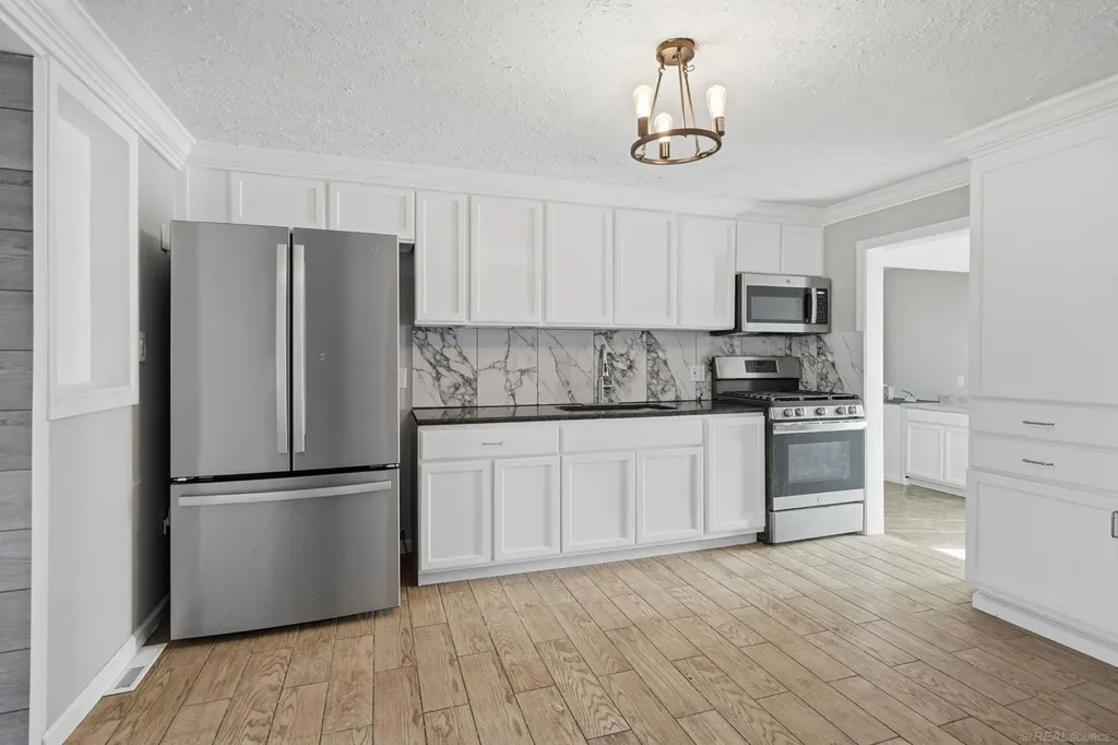 13895 Church Road Berlin Township MI 48002