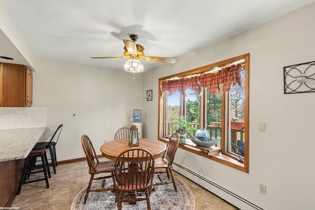 61313 Miriam Drive Washington Township MI 48094