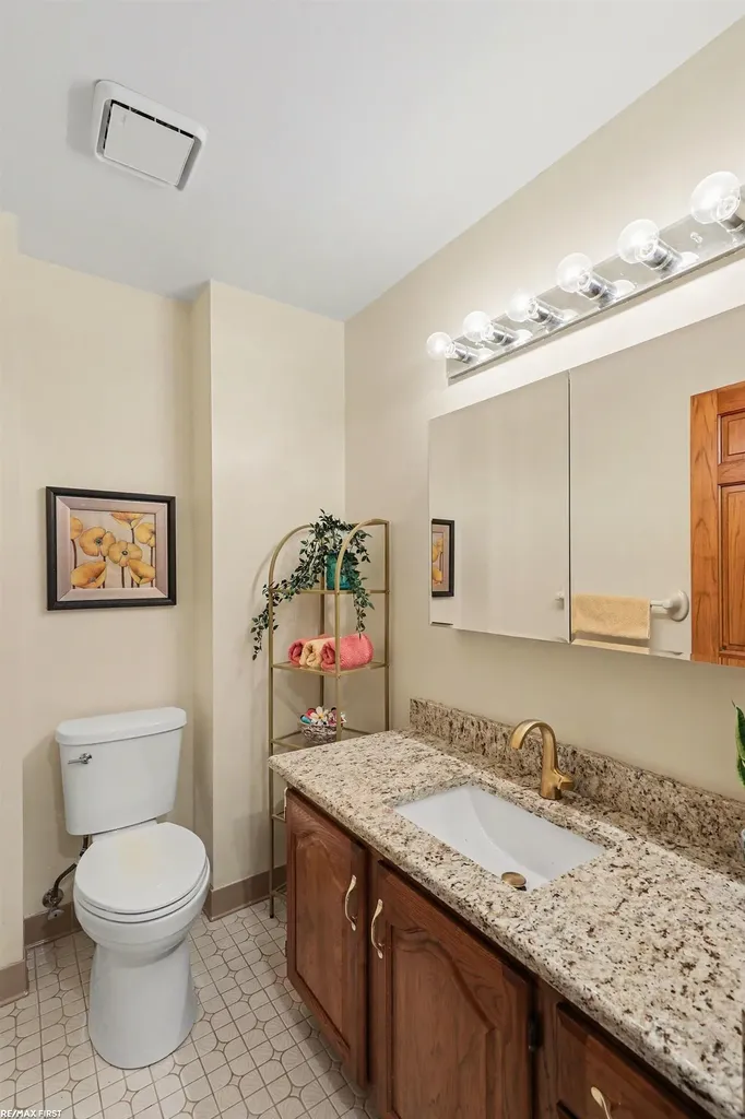 61313 Miriam Drive Washington Township MI 48094