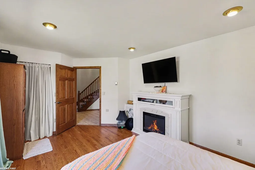 61313 Miriam Drive Washington Township MI 48094