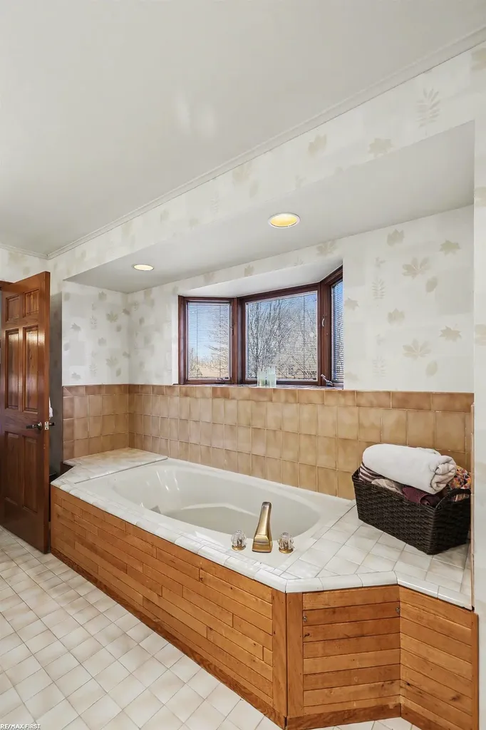 61313 Miriam Drive Washington Township MI 48094