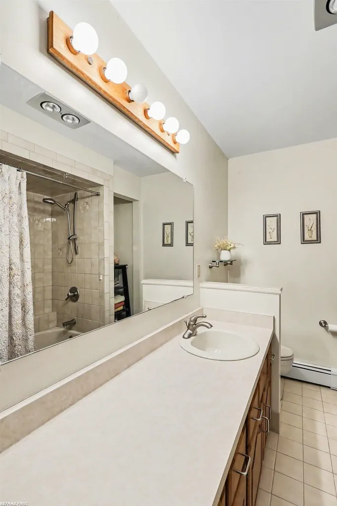 61313 Miriam Drive Washington Township MI 48094