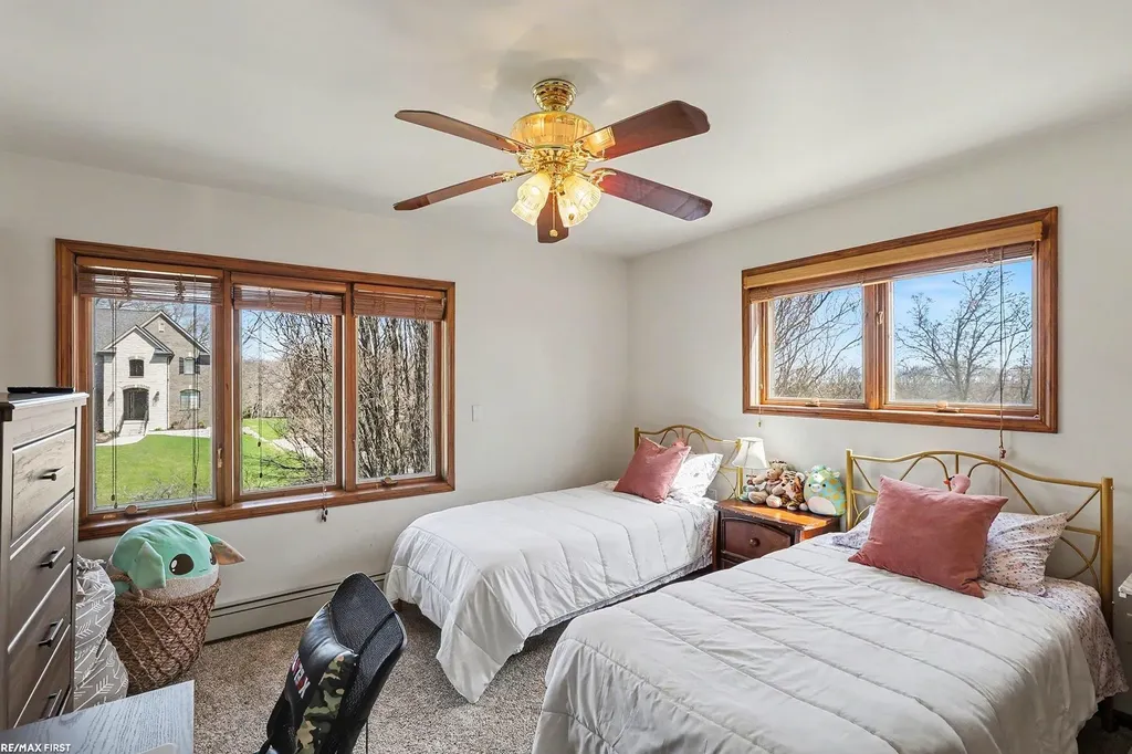 61313 Miriam Drive Washington Township MI 48094