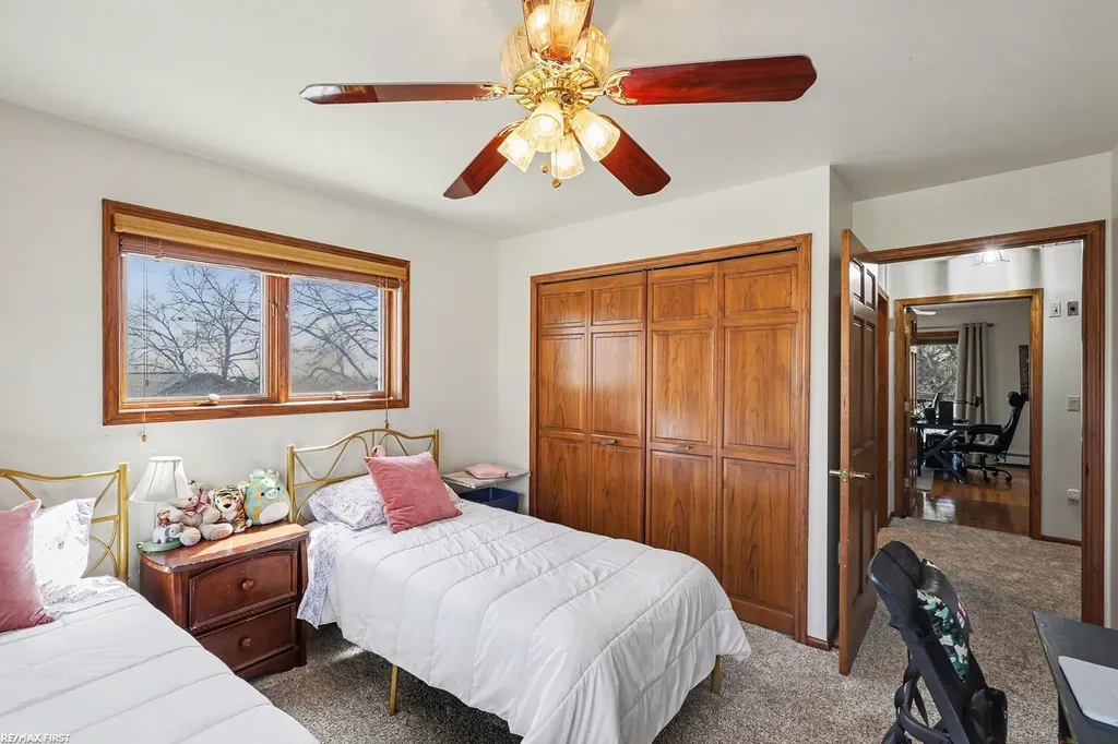 61313 Miriam Drive Washington Township MI 48094