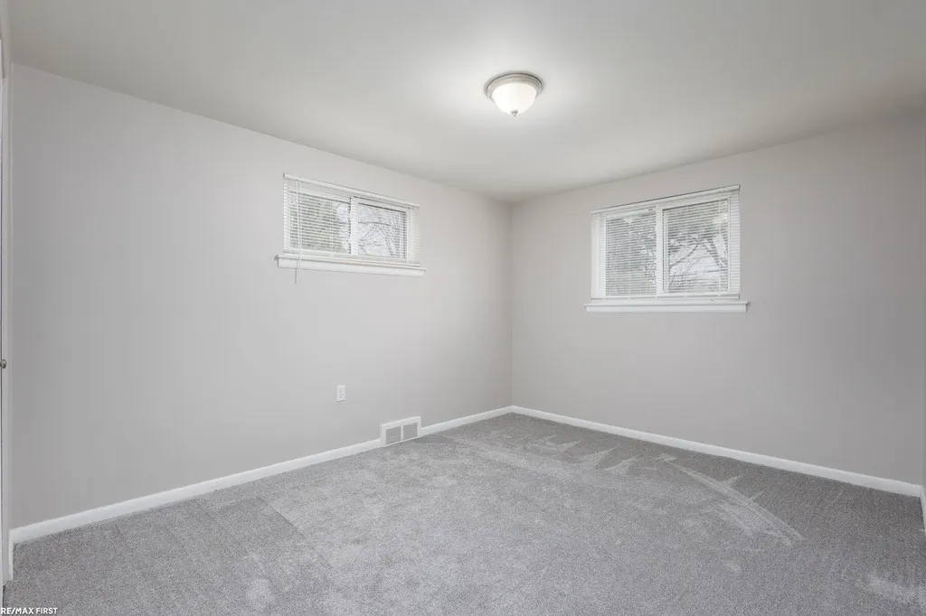 36024 Weideman St Street Clinton Charter Township MI 48035