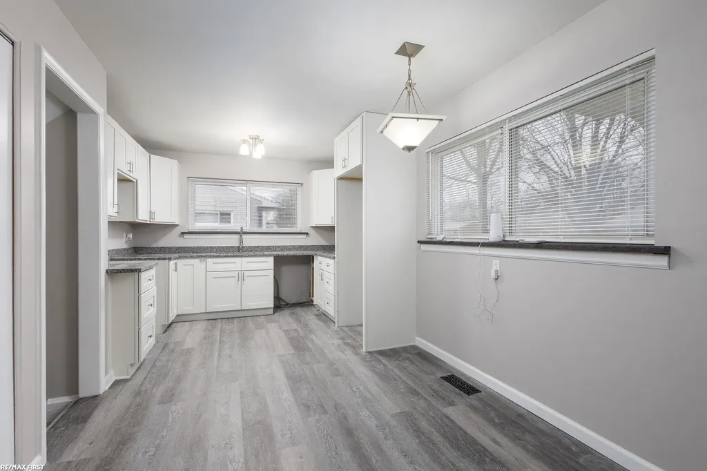 36024 Weideman St Street Clinton Charter Township MI 48035