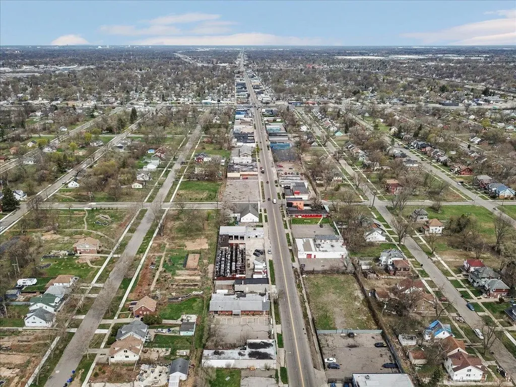 20011 John R Street Detroit City MI 48203