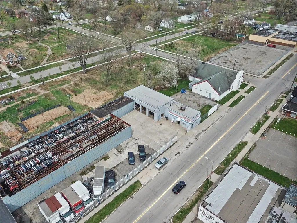 20011 John R Street Detroit City MI 48203