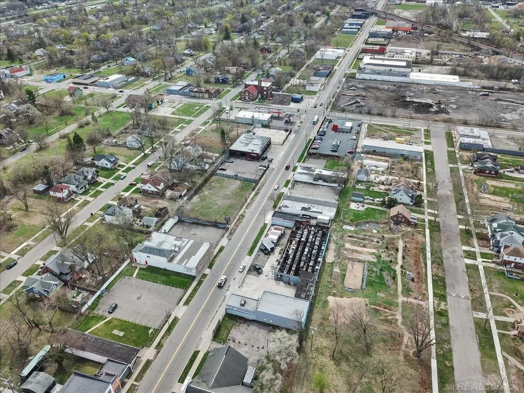 20011 John R Street Detroit City MI 48203