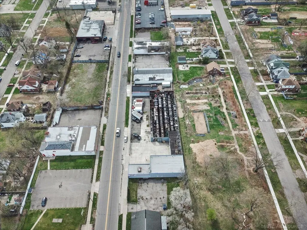 20011 John R Street Detroit City MI 48203