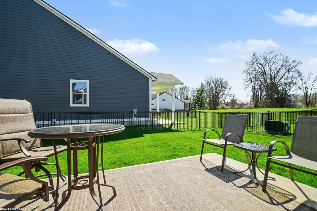 47050 Brookview Drive Chesterfield Township MI 48047