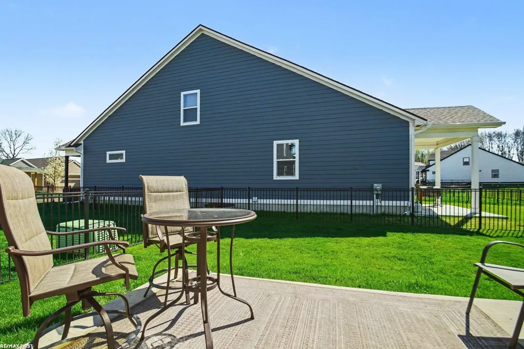 47050 Brookview Drive Chesterfield Township MI 48047