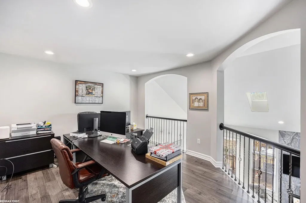21114 Lilac Lane Clinton Charter Township MI 48036