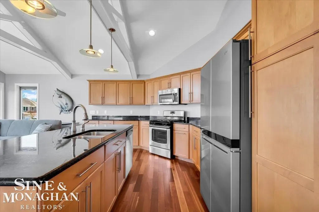 113 Roselawn Street Algonac City MI 48001
