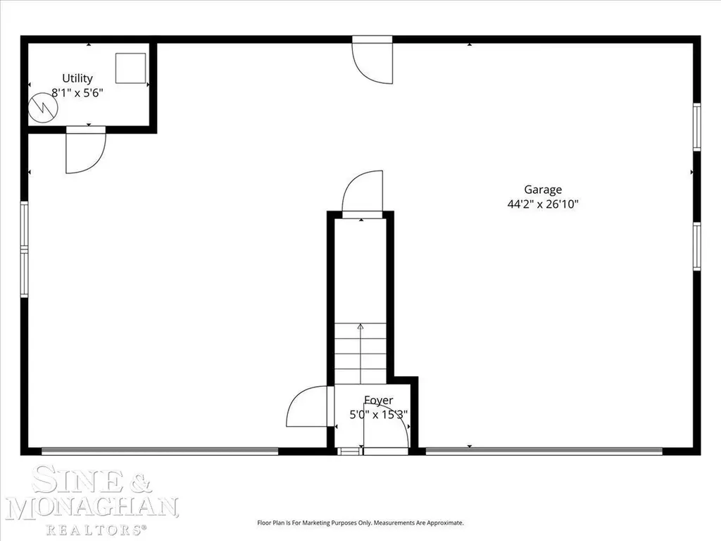 113 Roselawn Street Algonac City MI 48001