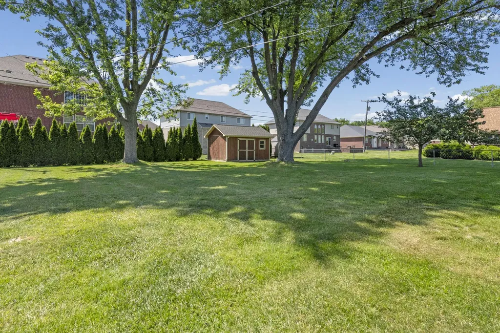 42355 Tessmer Drive Sterling Heights City MI 48314