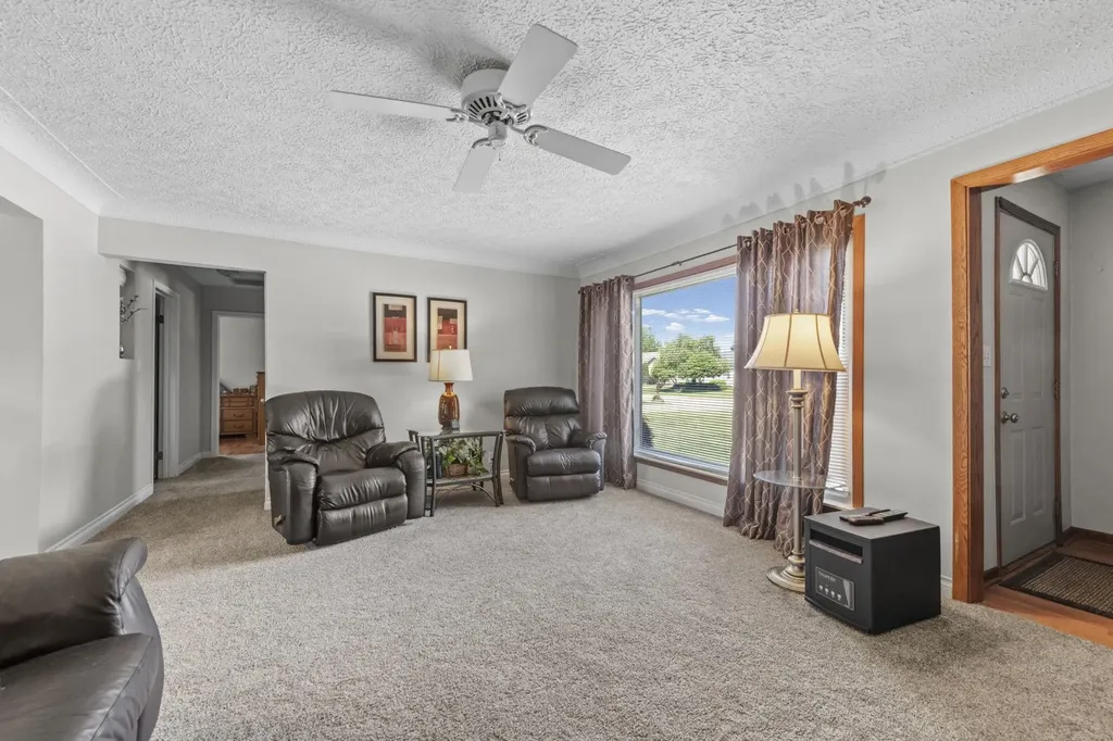 42355 Tessmer Drive Sterling Heights City MI 48314