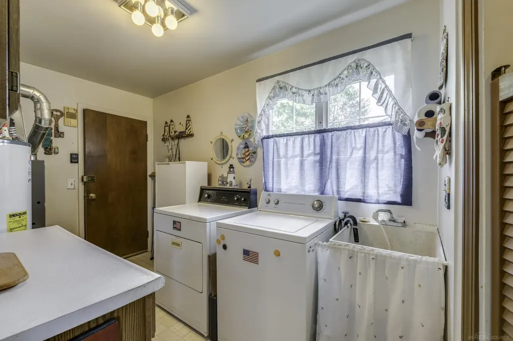 7685 Countryside Road Worth Township MI 48450